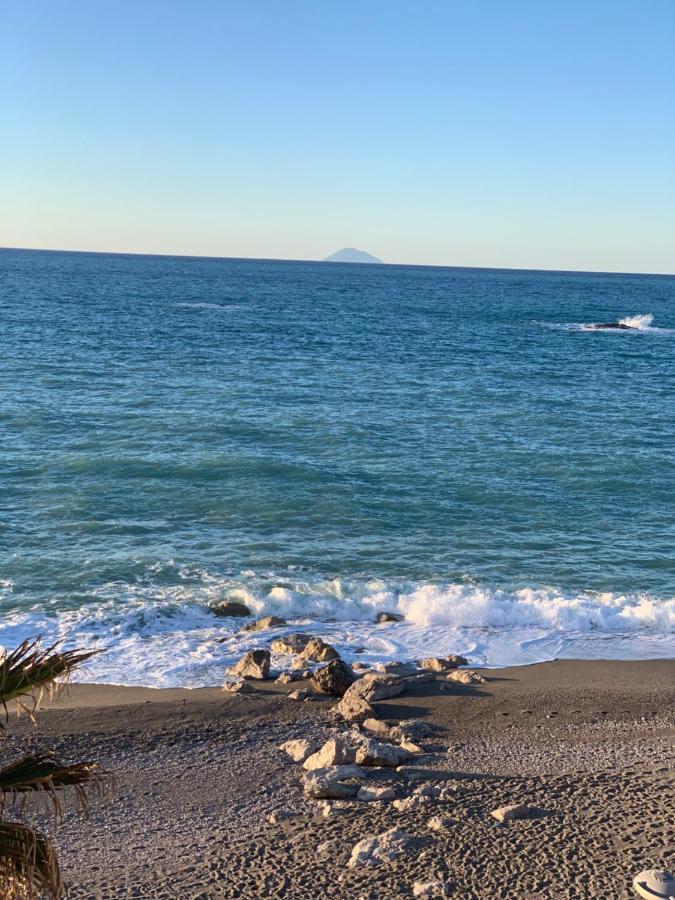 La Porta Delle Eolie Daire Capo dʼOrlando Dış mekan fotoğraf
