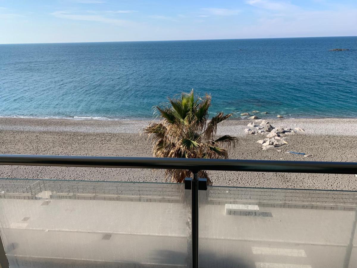 La Porta Delle Eolie Daire Capo dʼOrlando Dış mekan fotoğraf