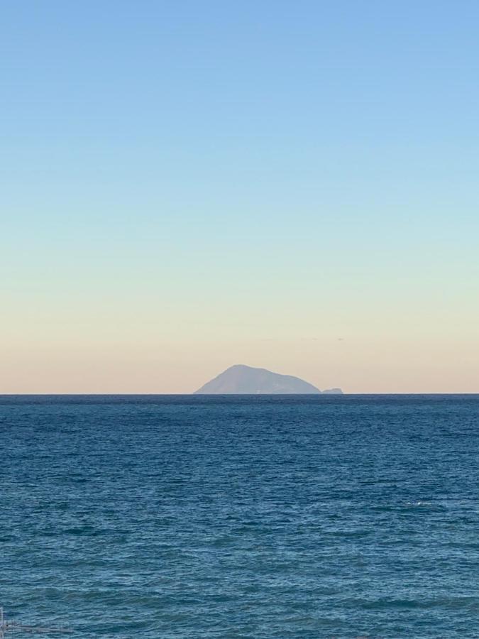 La Porta Delle Eolie Daire Capo dʼOrlando Dış mekan fotoğraf